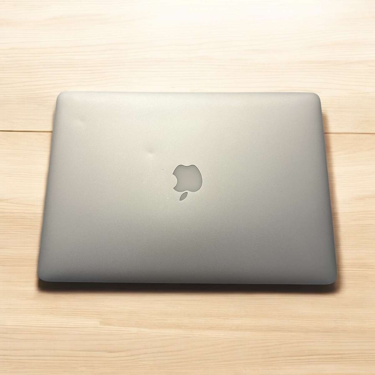Apple MacBook Pro Retina 15` mid 2015, Intel i7 Quad Core@2.2GHz, 16GB RAM, 251GB SSD, macOS Monter
