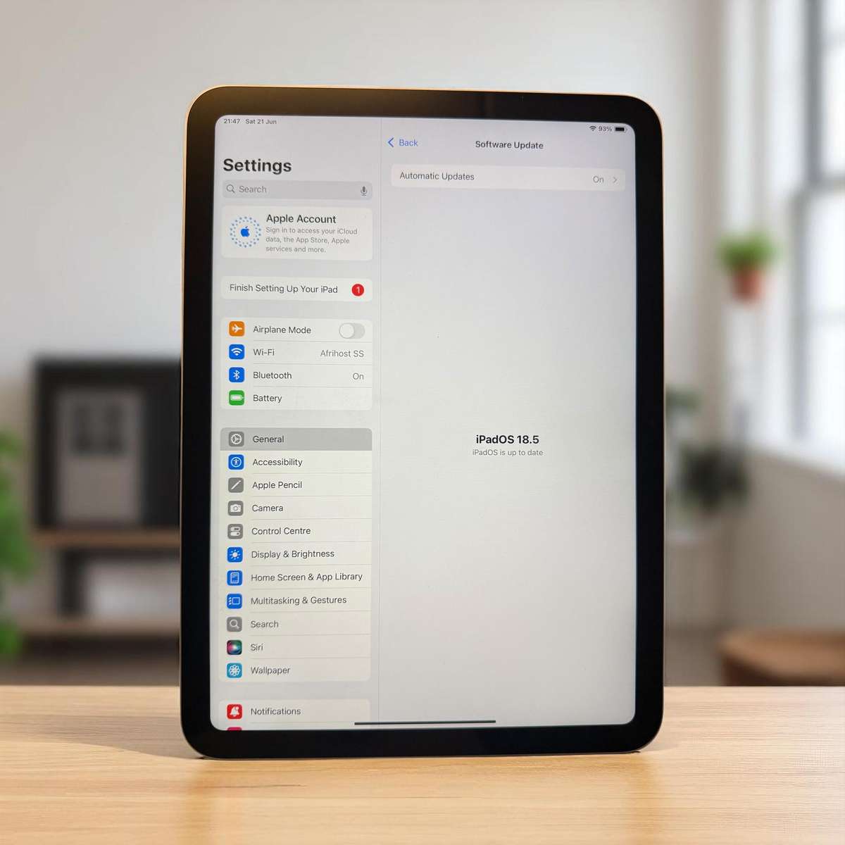 iPad 10.9" 10th Gen (Wifi Only) 64GB mint