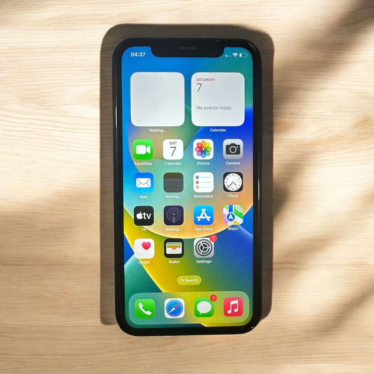 i PHONE XR 64GB MINT CONDITION  90% BATT HEALTH