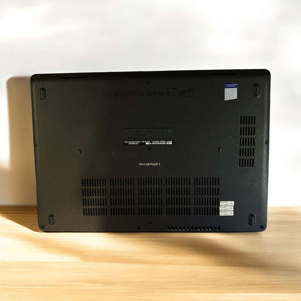 Dell Latitude 5480 | 7th Gen i7, 8Gb Ram, 256SSD | LTE | Win 11