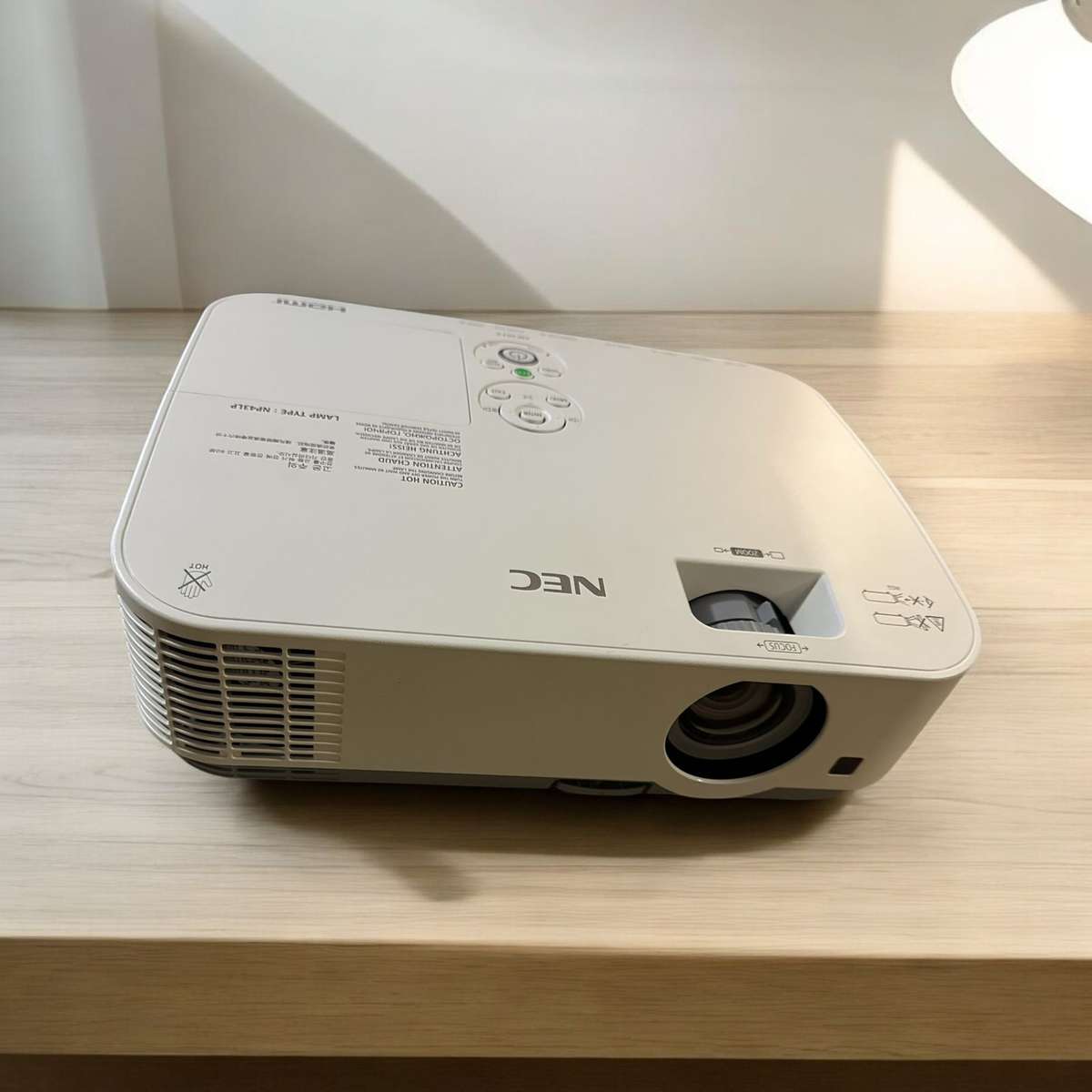 NEC Corporation NP-ME361X LCD Projector