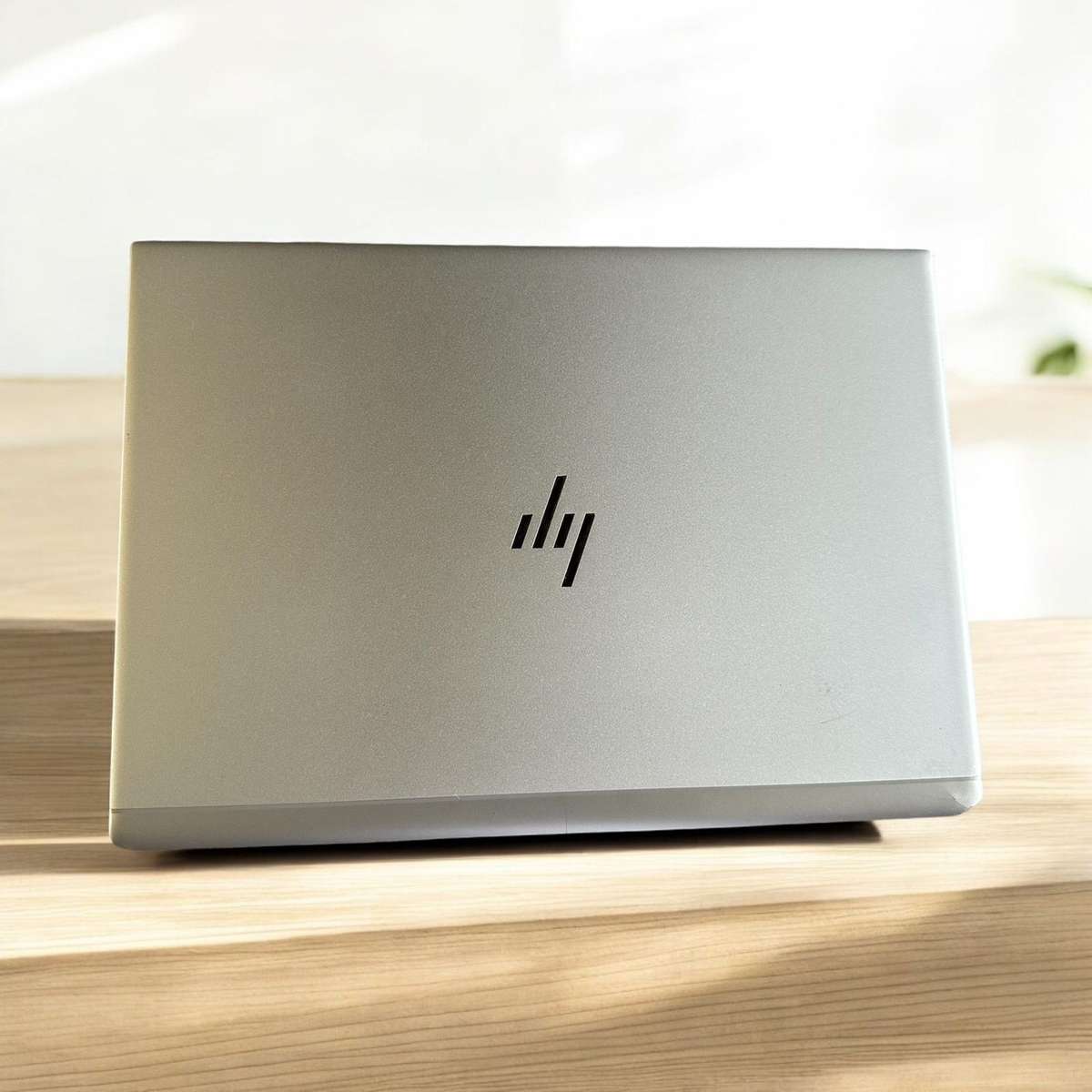 HP EliteBook 840 G6  8th Gen i5-8265U@1.8GHz, 8GB RAM, 256GB SSD FHD Display LTE