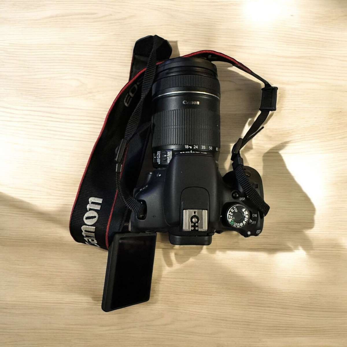 Canon 600d wioth 18-135mm Lense Mint Condition with  Extras