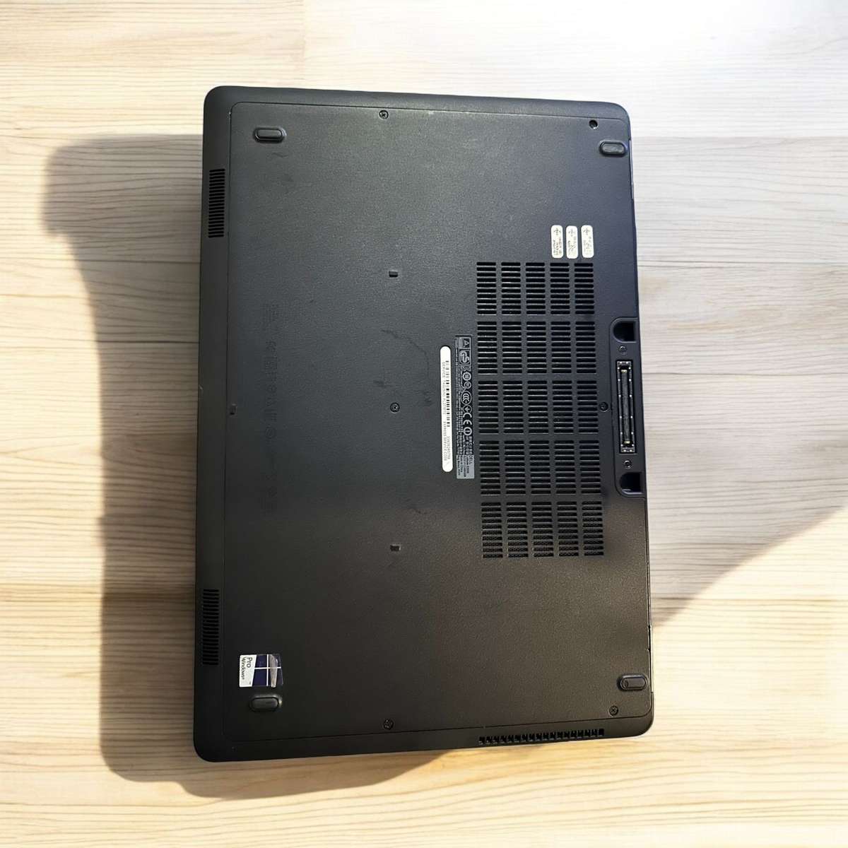 Dell Latitude E5550, ,Intel i5-5300U@2.3GHz, 4GB RAM, 500GB hdd,