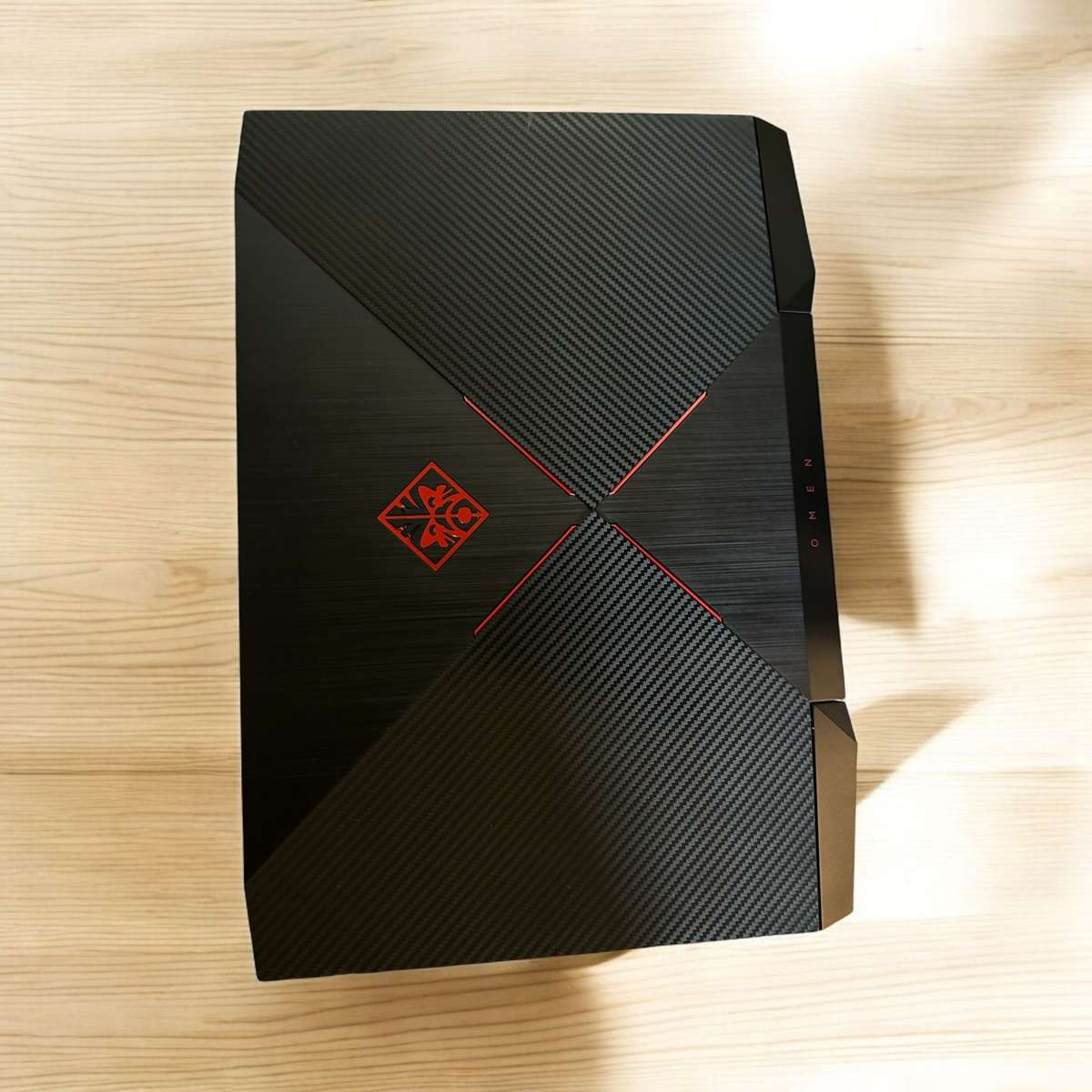 HP OMEN  - 15-ce004ni Gaming laptop 24gb Ram 256gb ssd 2tb Hdd Nvidia Geforce GTX 1060 Max Q Design