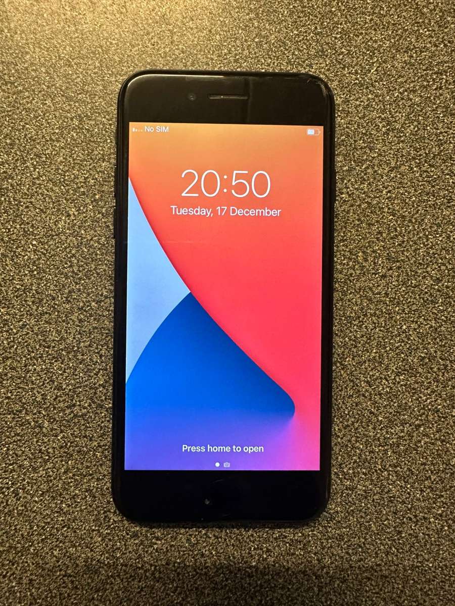 I PHONE 7  32GB 64% BATTERY HEALTH