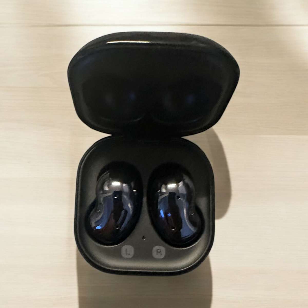 Samsung Galaxy Buds Live SM-R180 Mint Condition