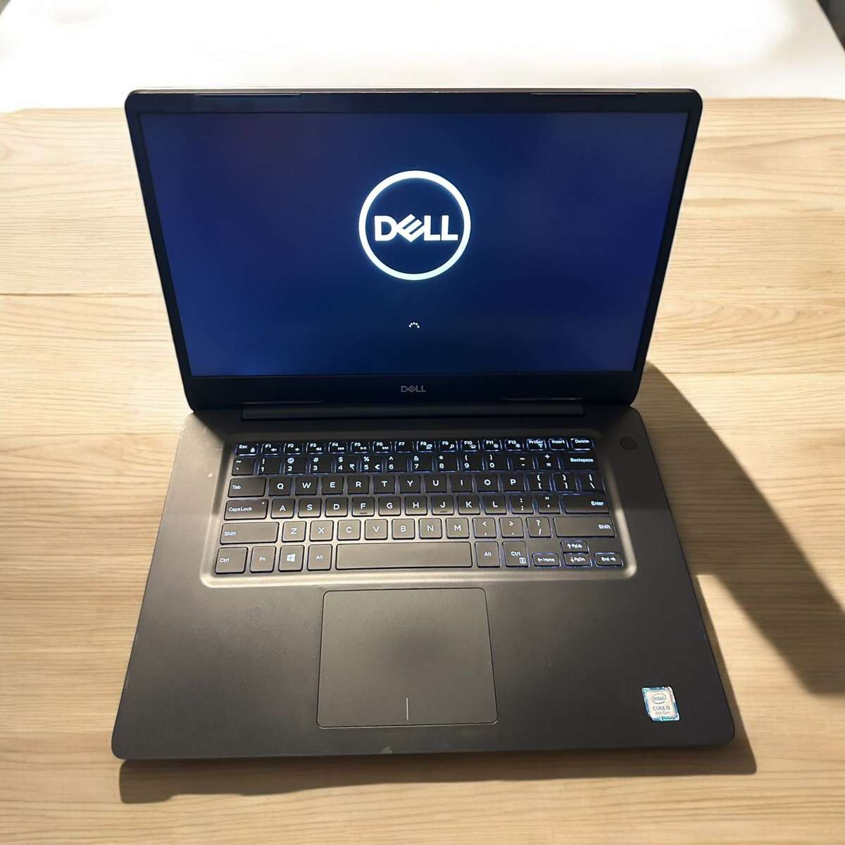 Dell Vostro 5581 8th Gen Intel Core i5-8265U, 8GB RAM 256GBSSD