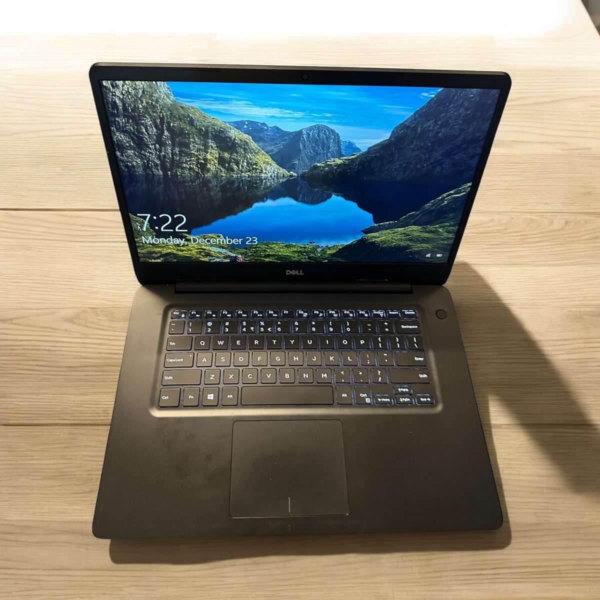 Dell Vostro 5581 8th Gen Intel Core i5-8265U, 8GB RAM 256GBSSD