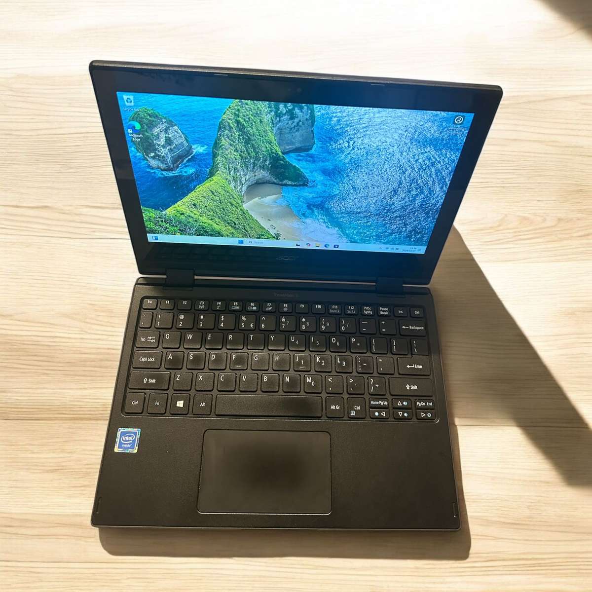 Acer Travelmate Spin B1 B118-G2-R 11.6" Touchscreen 4gb Ram 128gbssd