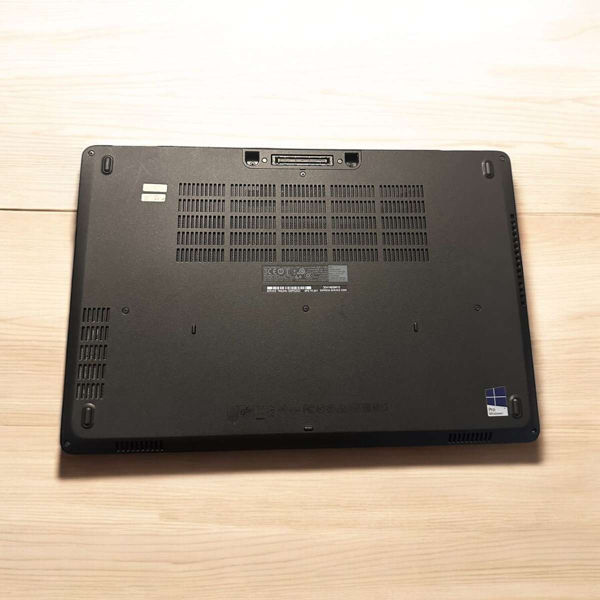 Dell Latitude E5570,  i5-6200@2.3GHz, 8GB RAM, 256GB SSD