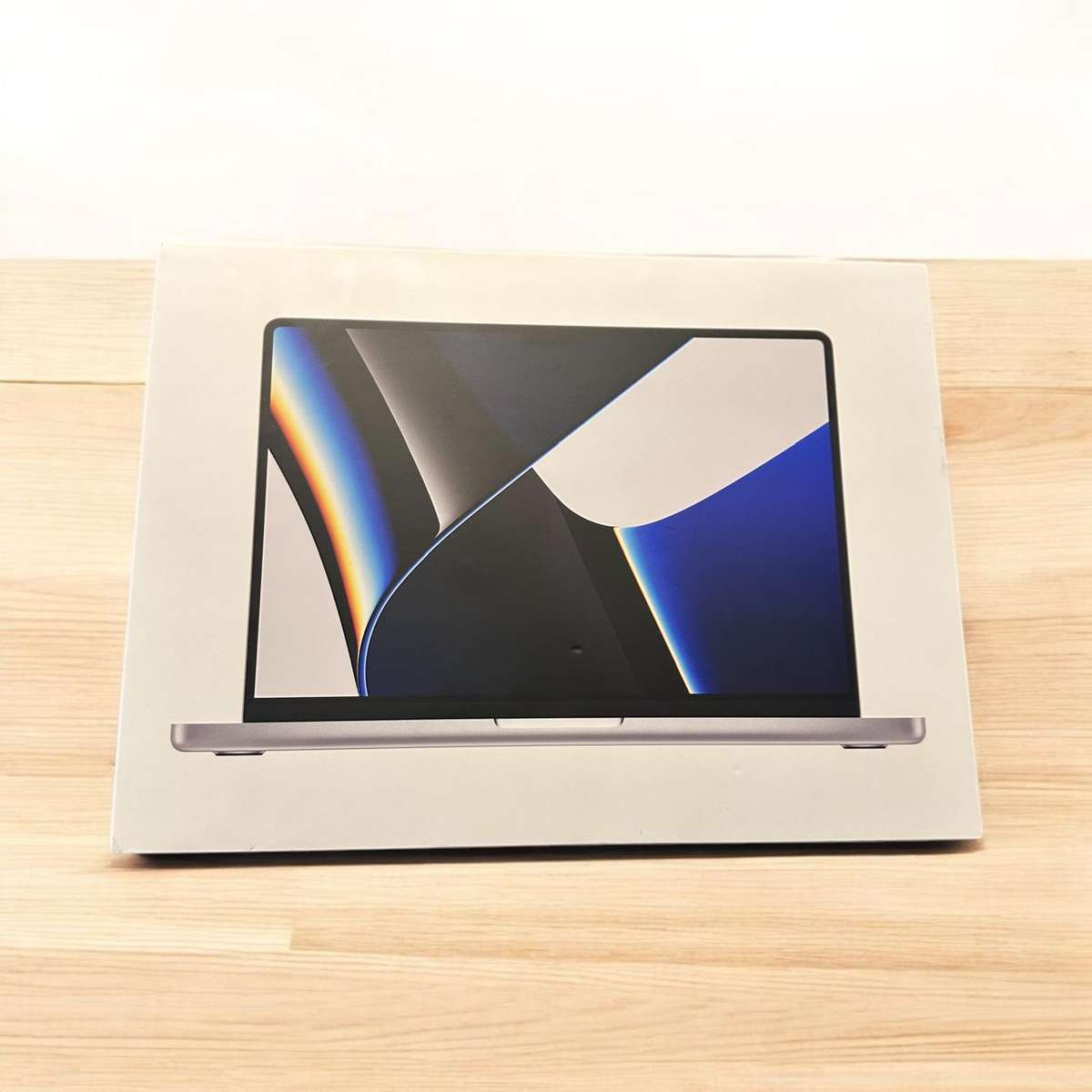 MacBook Pro 14 inch 2021 3.5GHz M1 Pro 16GB RAM 512GB SSD Space Grey Mint