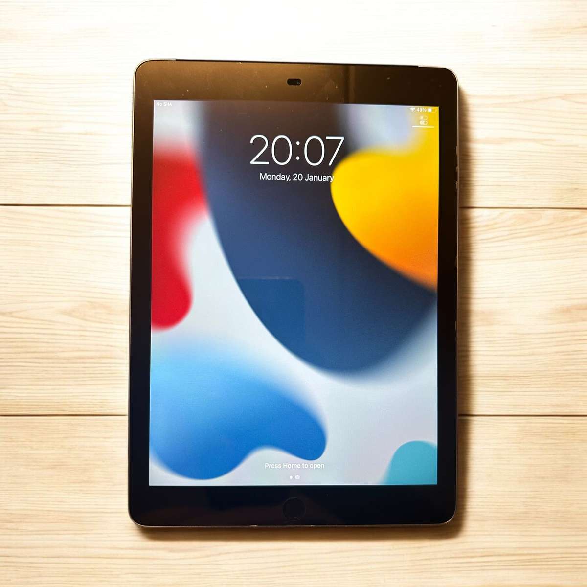 Ipad Air 2 Wifi  & 4G 64Gb  A1567 Mint Condition