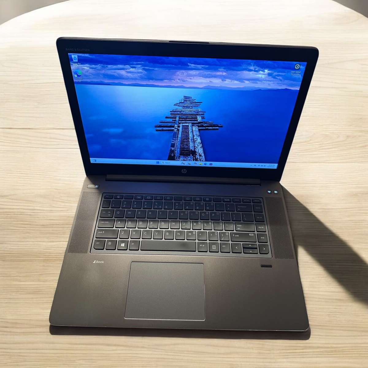 HP ZBook 15 G3 Workstation 15.6" Intel Xeon E3-1505M v5 2.8GHz 32GB 1TB SSD