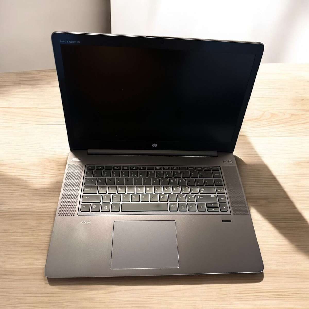 HP ZBook 15 G3 Workstation 15.6" Intel Xeon E3-1505M v5 2.8GHz 32GB 1TB SSD