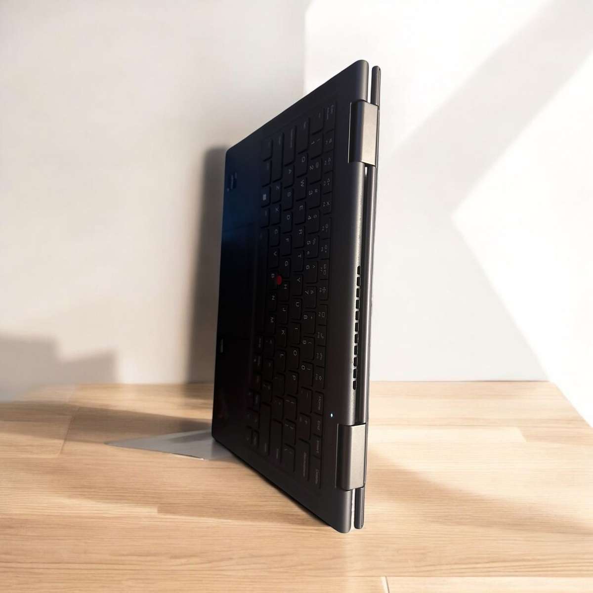 Lenovo X1 Yoga 7th Gen  17-12TH Gen 16gb Ram 1tb Ssd  14" WUXGA Touch LTE MInt As New Retail 57k