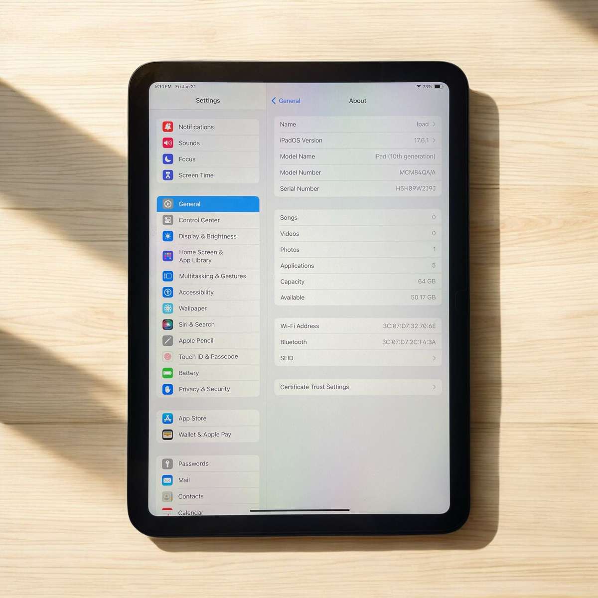 Apple iPad 10.9inch 10th Gen WiFi 64GB Mint As New