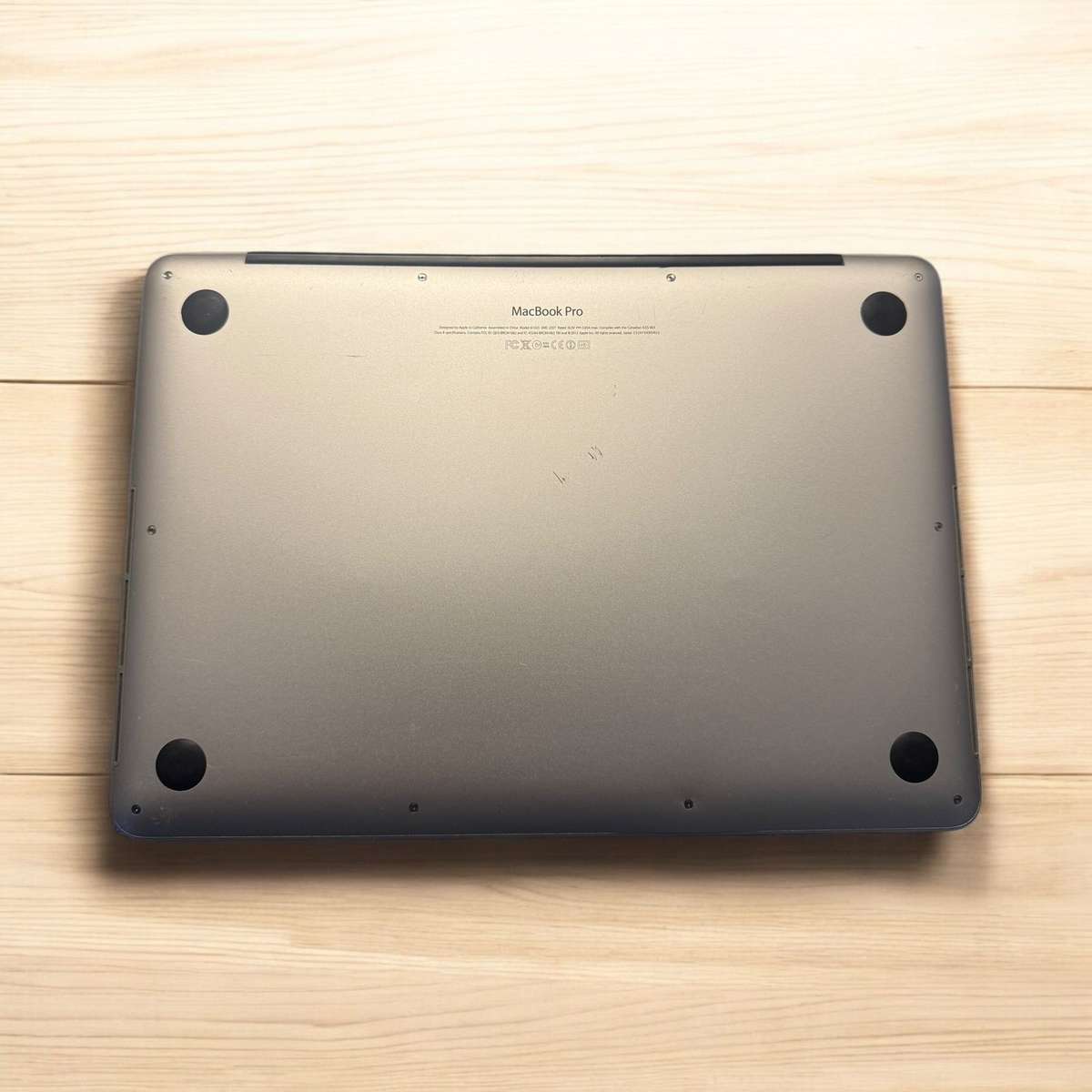 Apple MacBook Pro 13' | Core i5 2.7, 8GB Ram, 500GB SSD | Early 2015 model