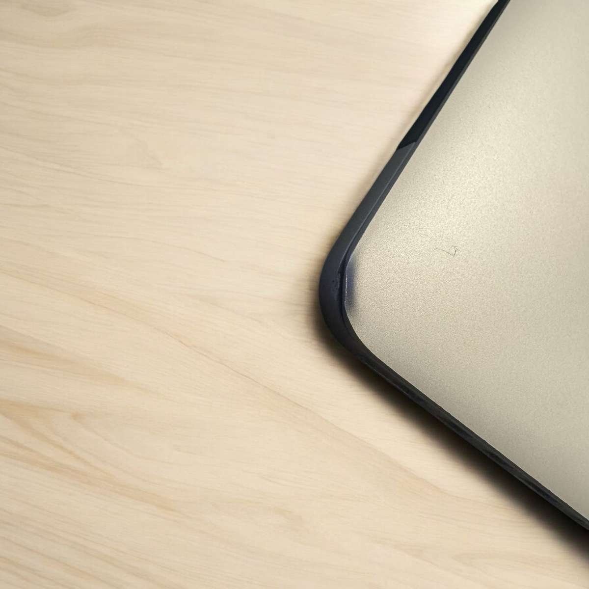 Apple MacBook Pro 13' | Core i5 2.7, 8GB Ram, 500GB SSD | Early 2015 model