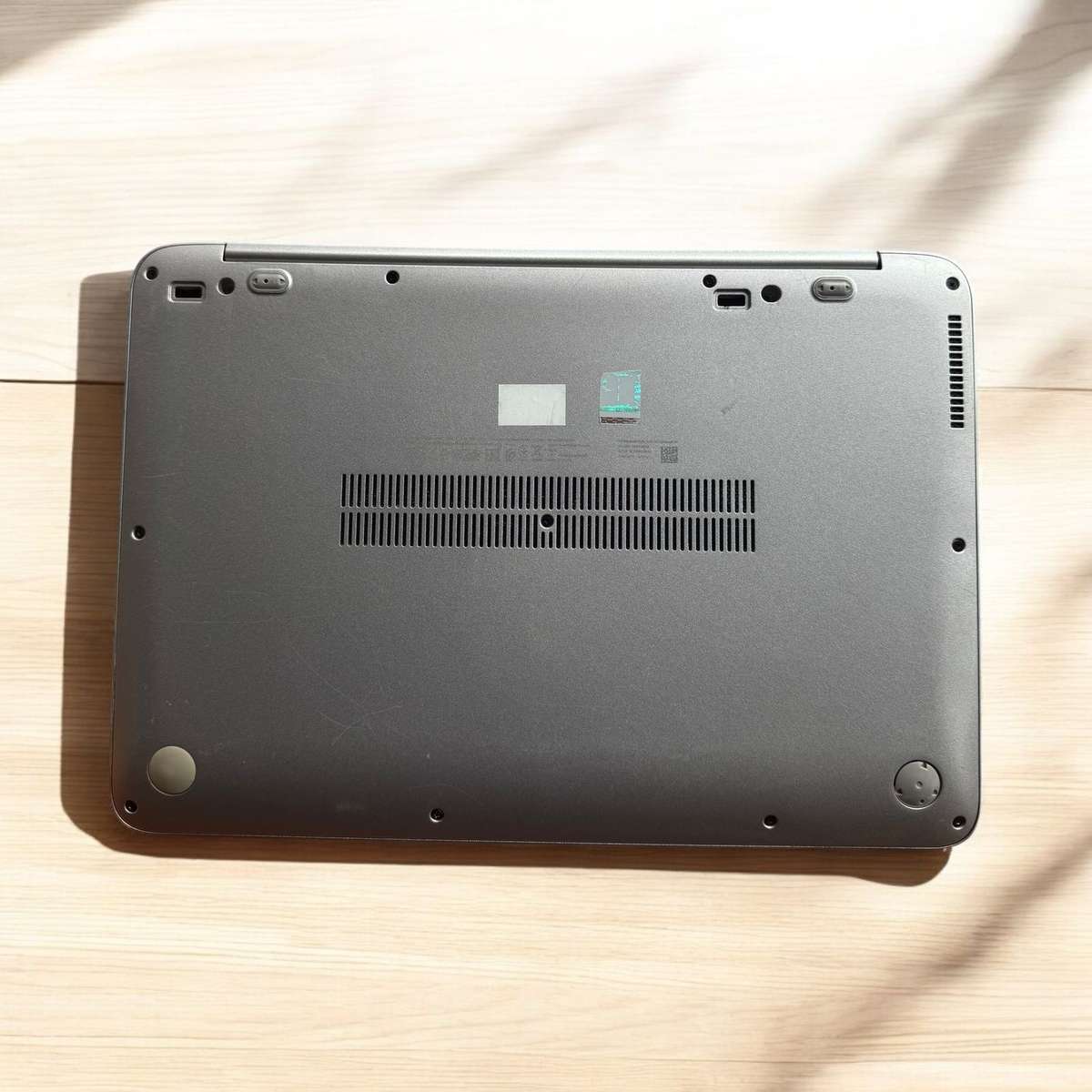 Hp Elite Book Folio 1040 G3 i5 6th gen 8gb Ram 512gb ssd