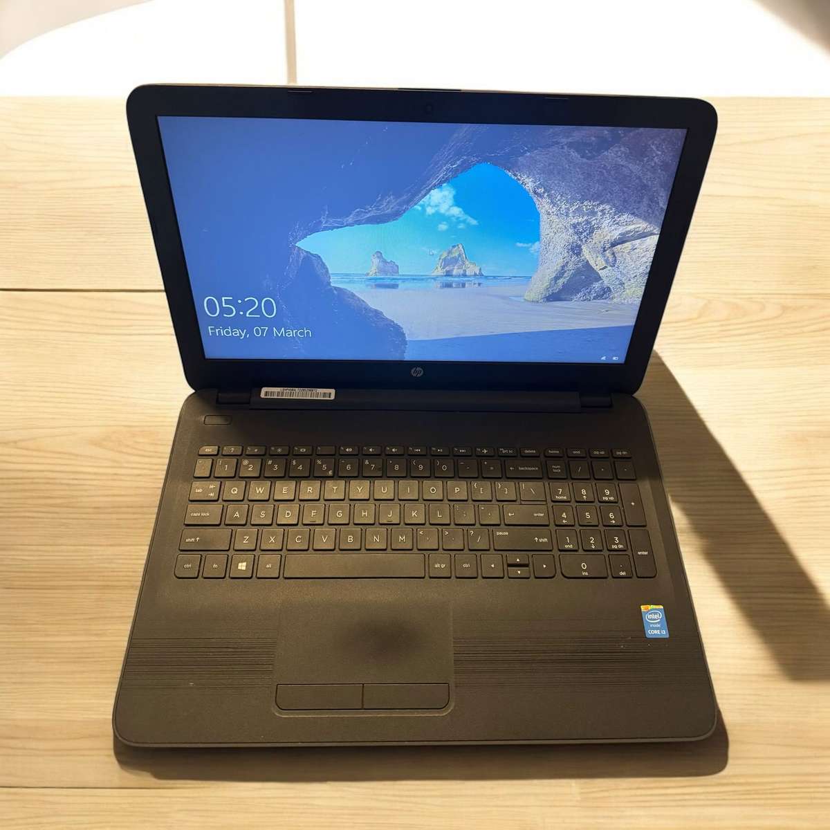HP 250 G5, Intel i3-5005U@2.0GHz, 4Gb Ram, 500Gb Hdd, 15.6`