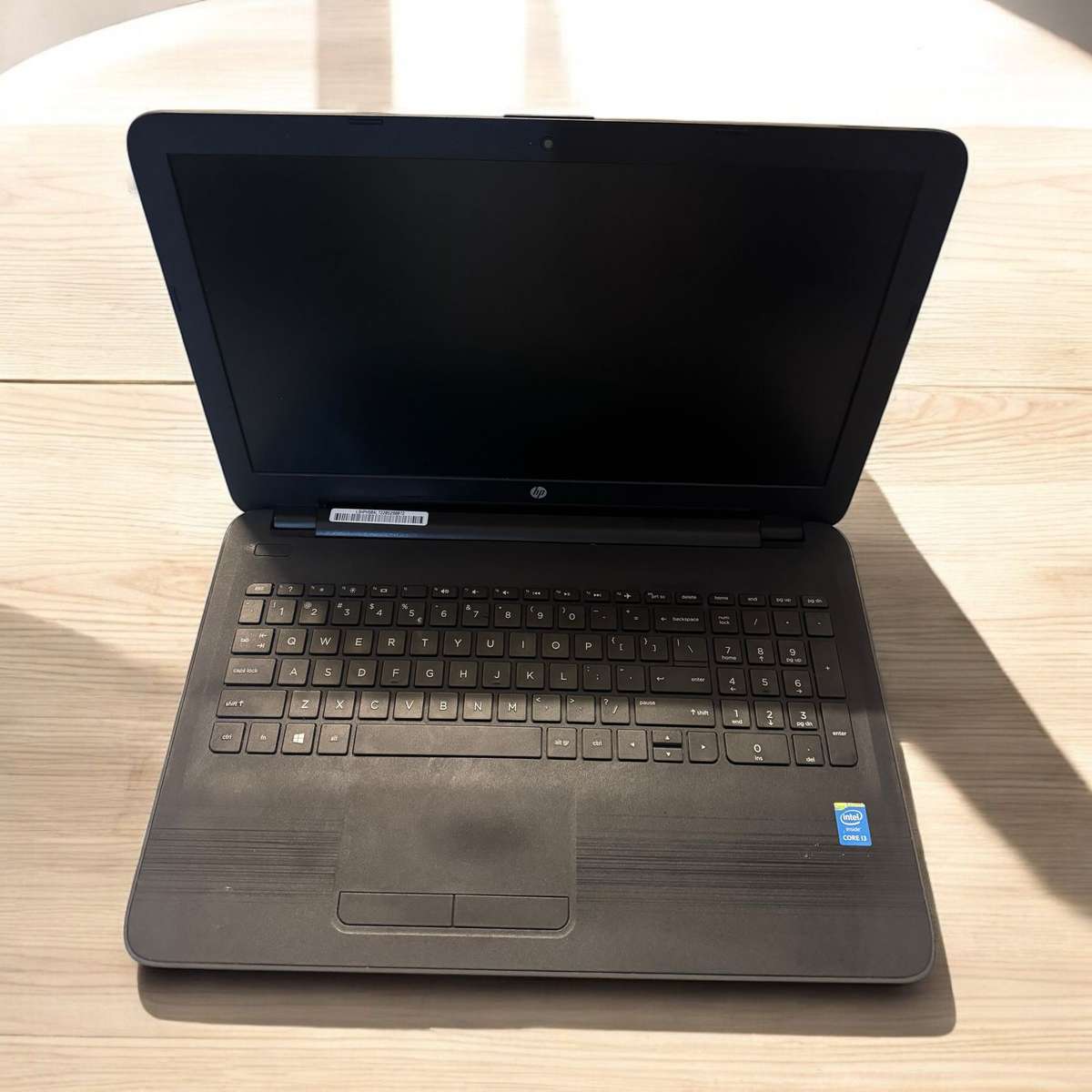 HP 250 G5, Intel i3-5005U@2.0GHz, 4Gb Ram, 500Gb Hdd, 15.6`
