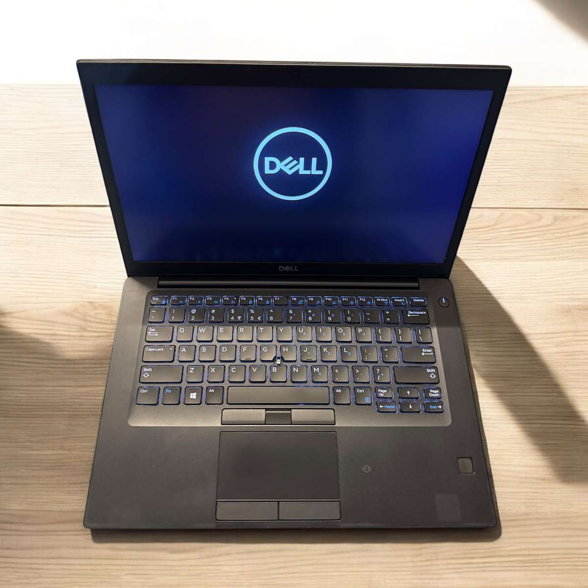 Dell Latitude 7490, 8th Gen i7-8650U, 16GB RAM, 512GB NVMe SSD, 14` FHD Display, LTE NEW BATTERY