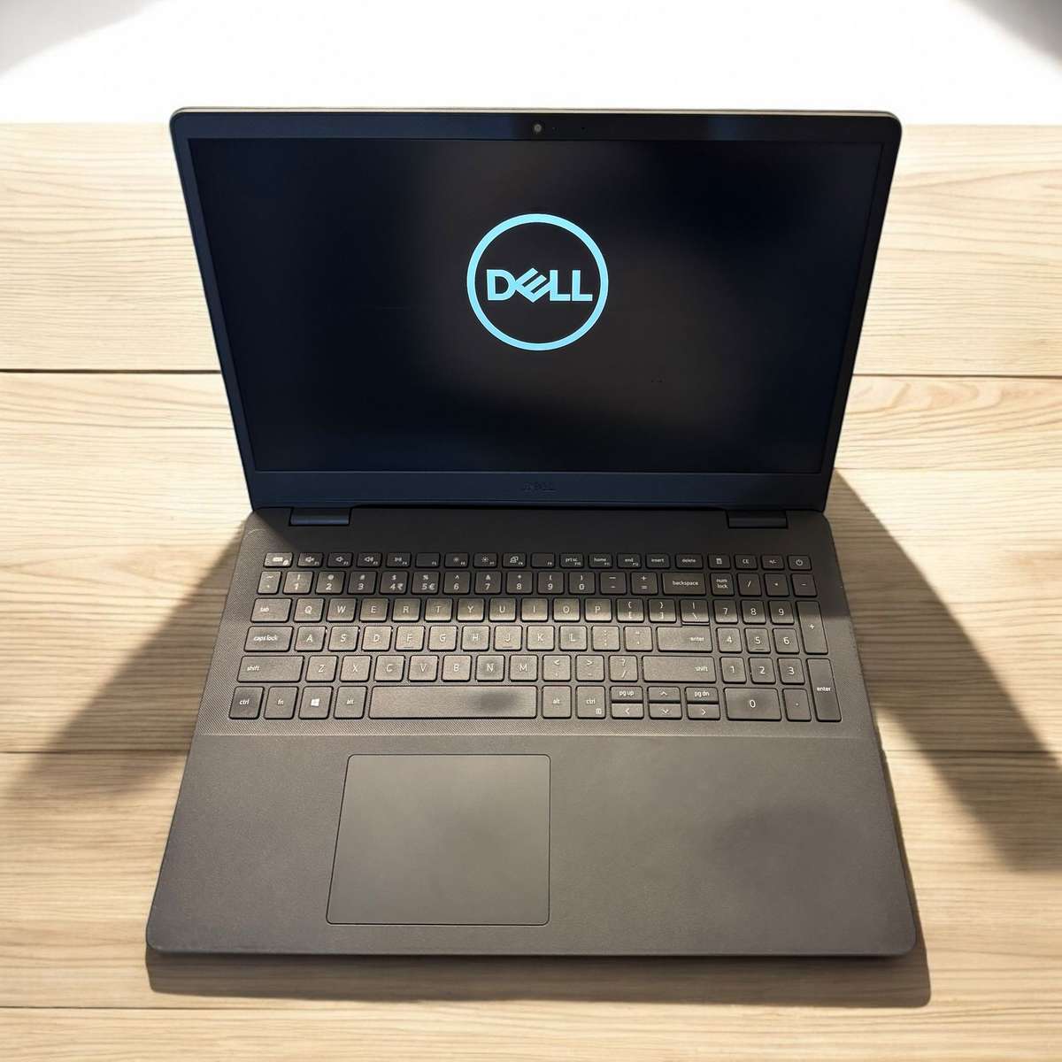 Dell Vostro 3500, 11th Gen i5-1135G7@2.4GHz, 16GB RAM, 256GB NVMe SSD, 15` FHD Display