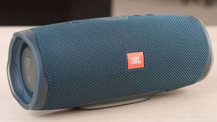 JBL Charge 4 Portable Bluetooth Speaker