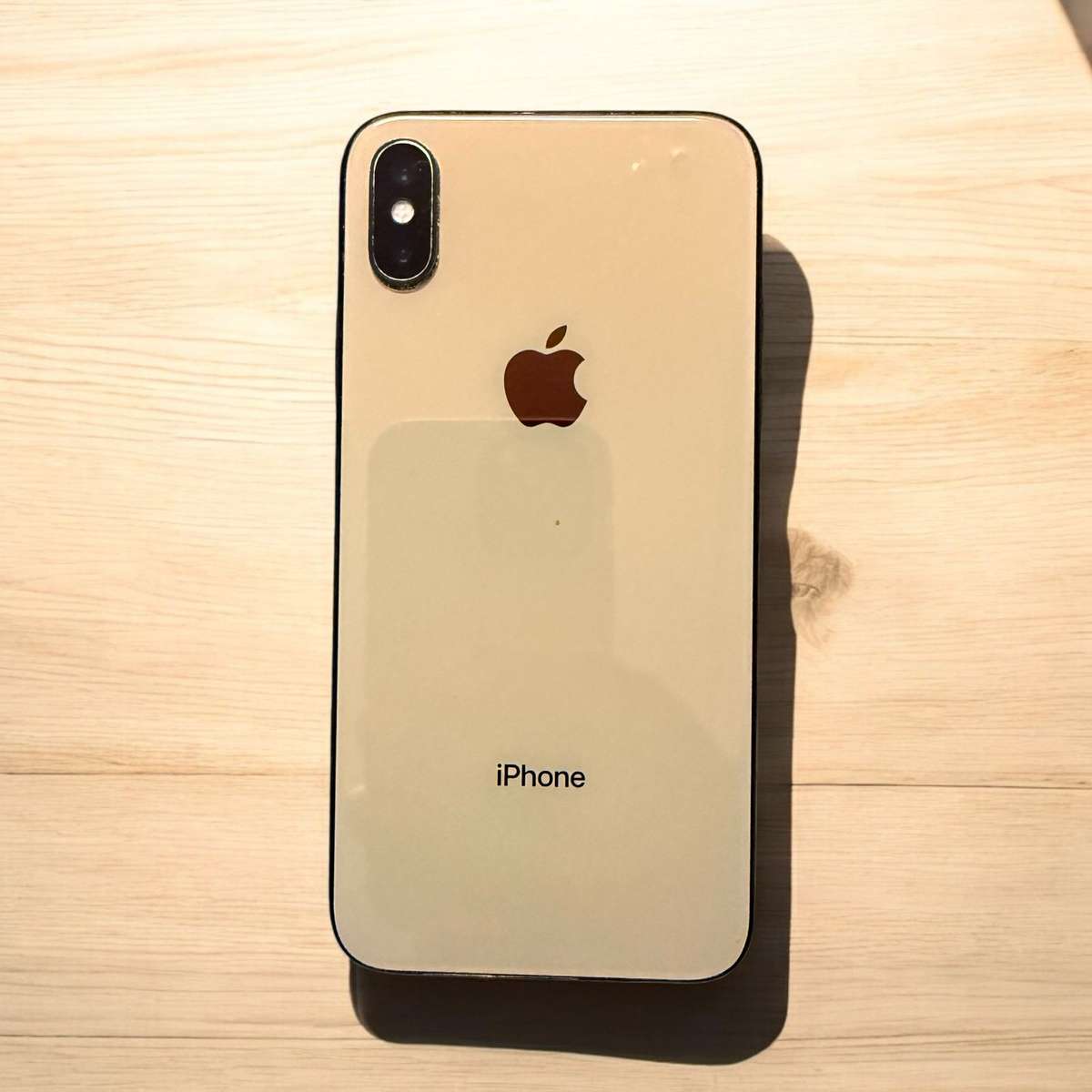 i phone  X  64GB 100% batt no face id
