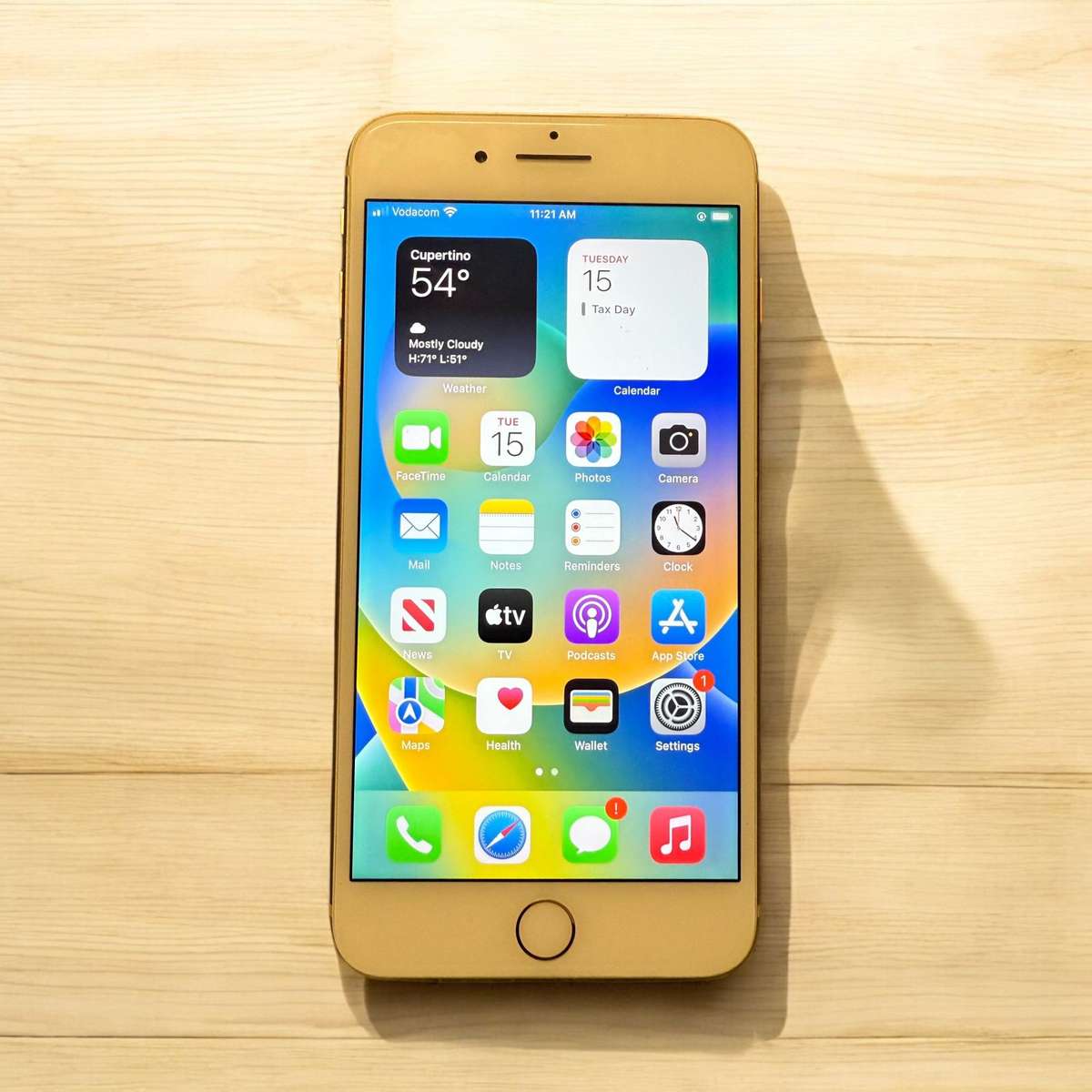 I phone 8 plus 64gb 76% batt health