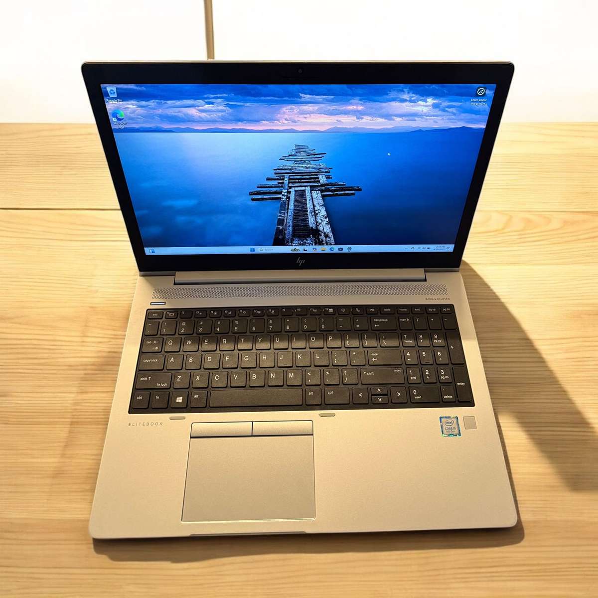 HP EliteBook 850 G5 Base Model Lte  i5 8TH Gen 8GB ram ,256gbm.2 SSD, 15.6`` FHD Display