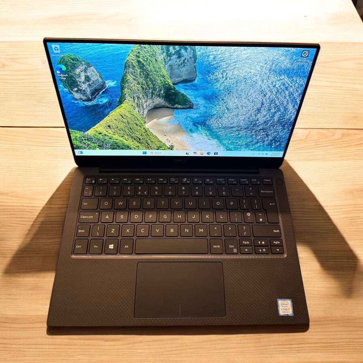 Dell  xps 13 9370 I7 8th gen  8gbram 512gbssd fhd display New Battery