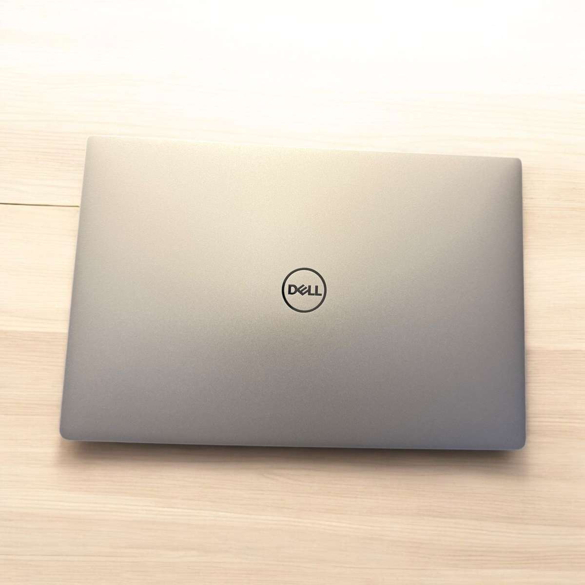 Dell  xps 13 9370 I7 8th gen  8gbram 512gbssd fhd display New Battery