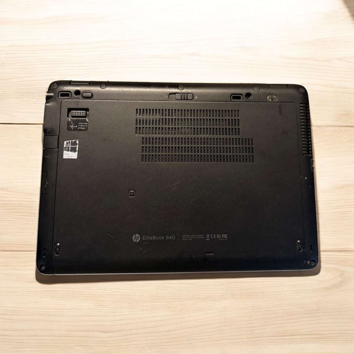 Hp Elitebook 740 G2 Core i5 5th gen 8gb Ram 128gb ssd lte new battery