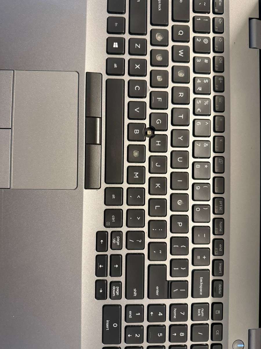 Dell Latitude 5510, 10th Gen Intel i5-10210U@1.6GHz, 8Gb Ram, 256GB Nvme Ssd 15.6`