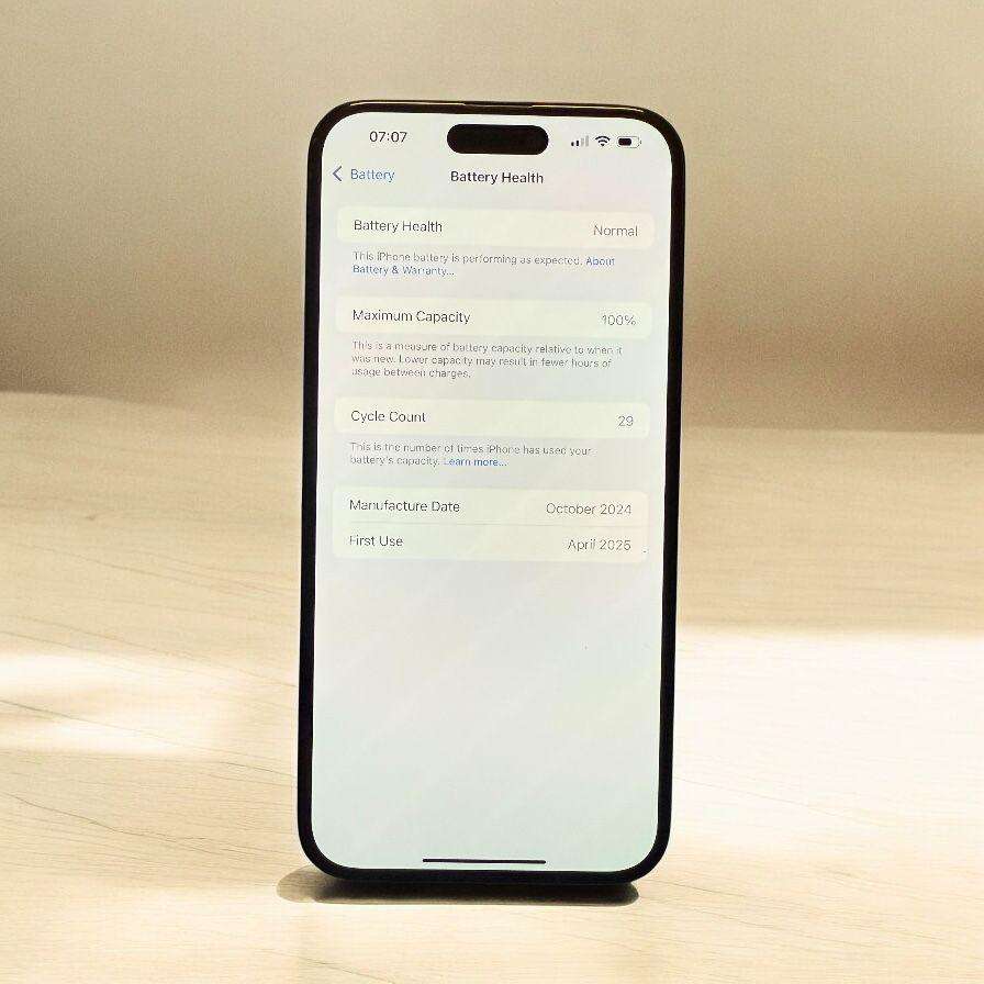 I phone 15 plus 128gb 100% batt health mint