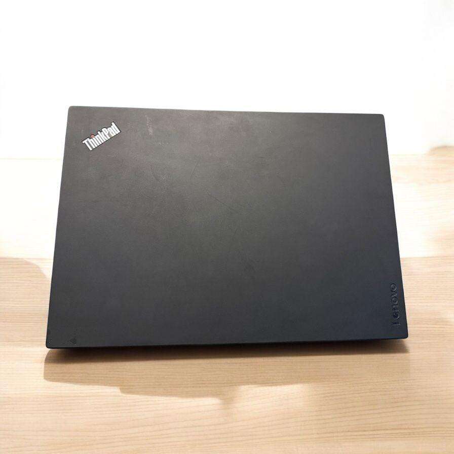 Lenovo T570 ThinkPad Laptop Core i5 7th gen 16gb ram 256gb ssd dual new batteries lte