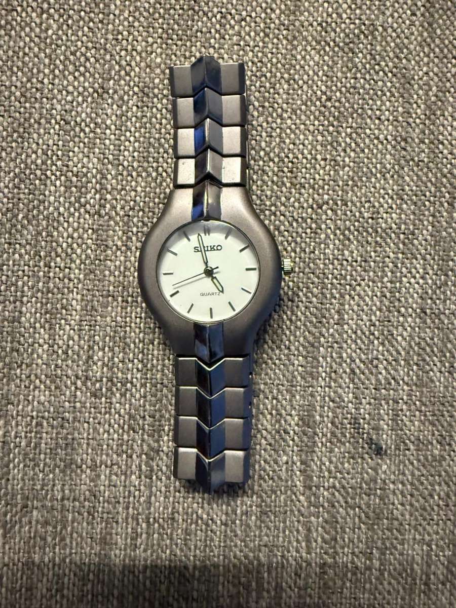 Seiko quartz movt swiss C-242575