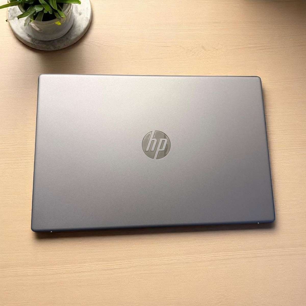 HP 250 G10 15.6' Core i3-1315U 8GB RAM 256GB SSD Win 11 Pro Laptop Silver