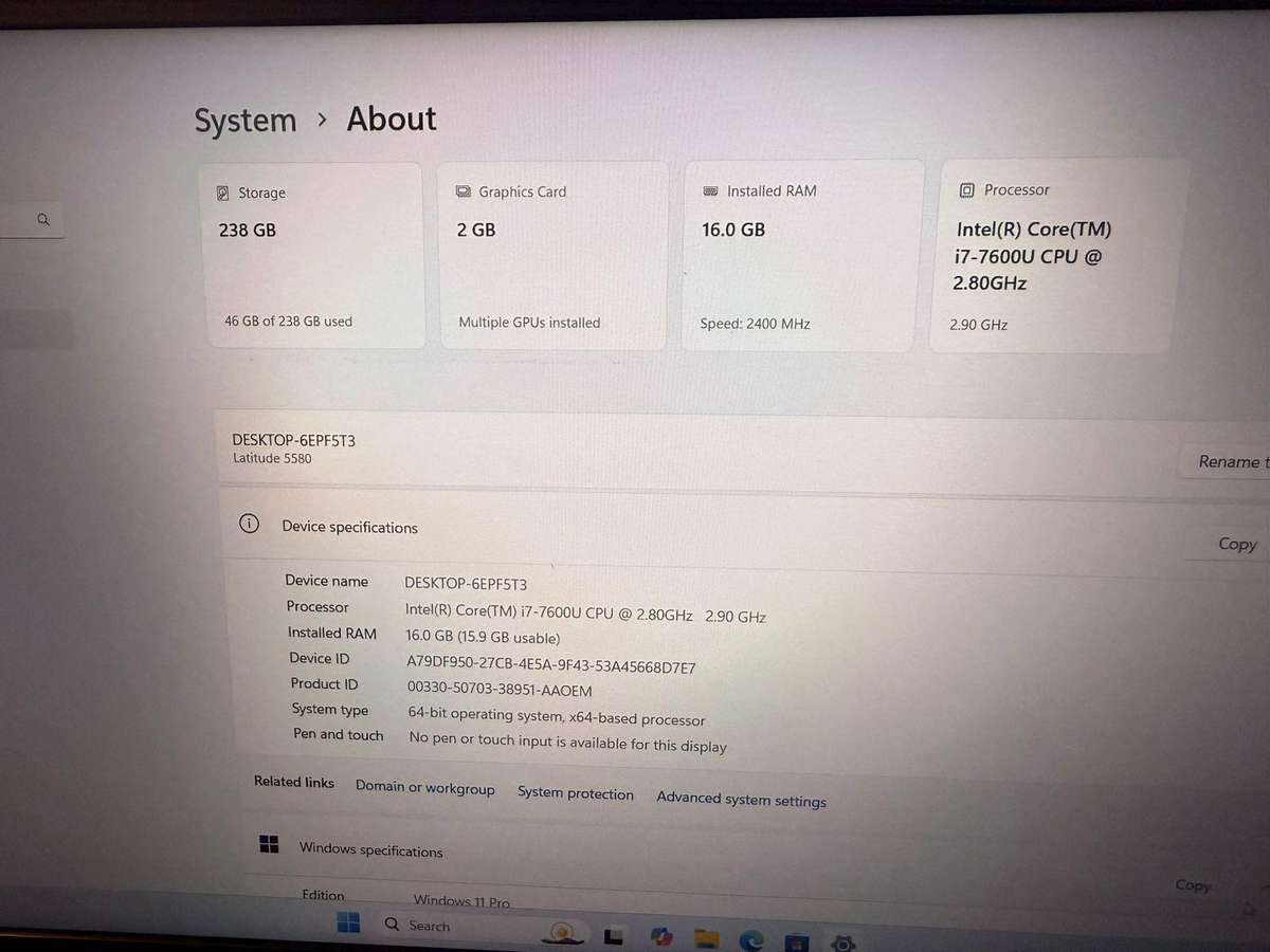Dell Latitude 5580 Core i7 7th gen, 16gb ram 256gb m.2 ssd 15.6`fhd Display lte Nvidia Geforce 930mx