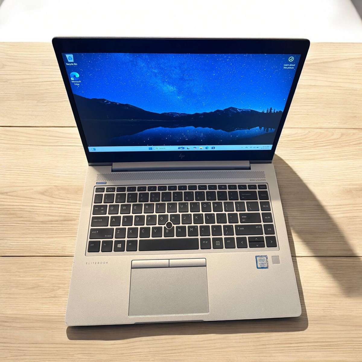 HP EliteBook 840 G6  8th Gen i7-8665U 16GB ram 256gb ssd lte Amd Radeon 550x graphics card