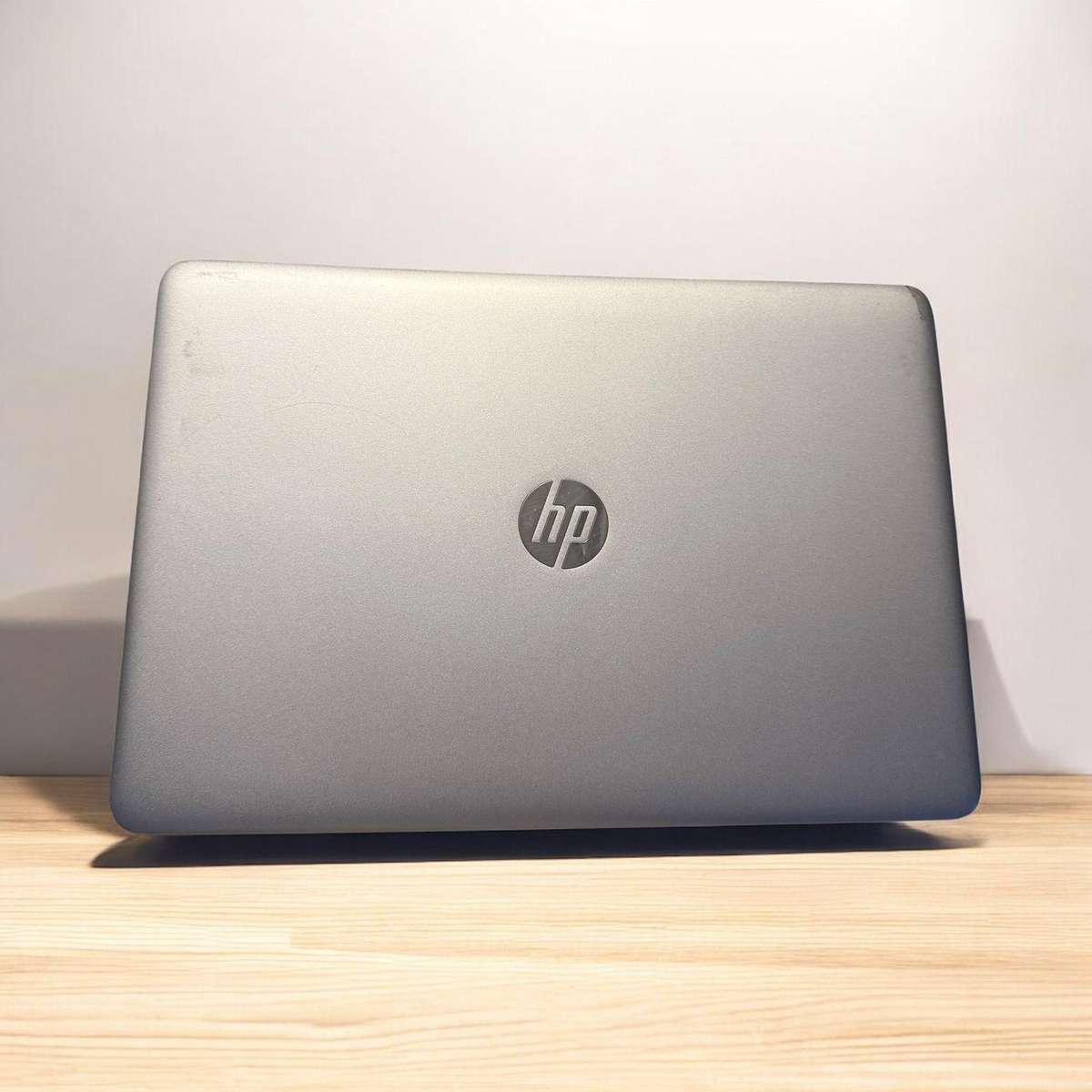 HP EliteBook 840 G3 15.6'' i7 6th Gen 16GB RAM 500GB SSD LTE AMD Radeon R7 M365X