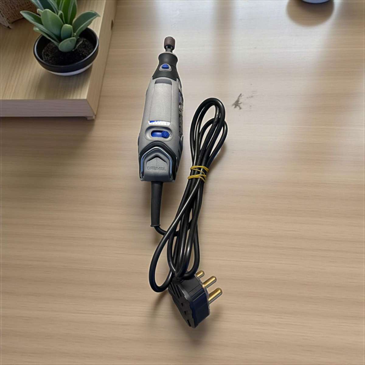 Dremel Rotary Tool 130W 3000-15 new condition