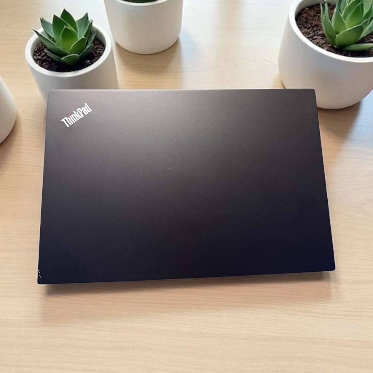 Lenovo E15 i5 10th gen 8gb ram 512gb ssd