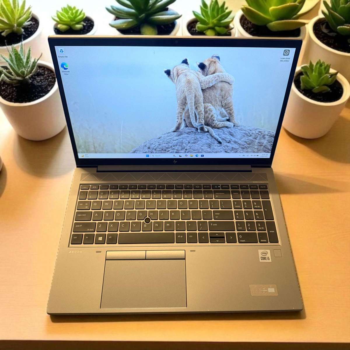 HP Z Book Firefly 15 G7 Mobile Workstation i5 10th Gen 8GB RAM 256GB SSD LTE