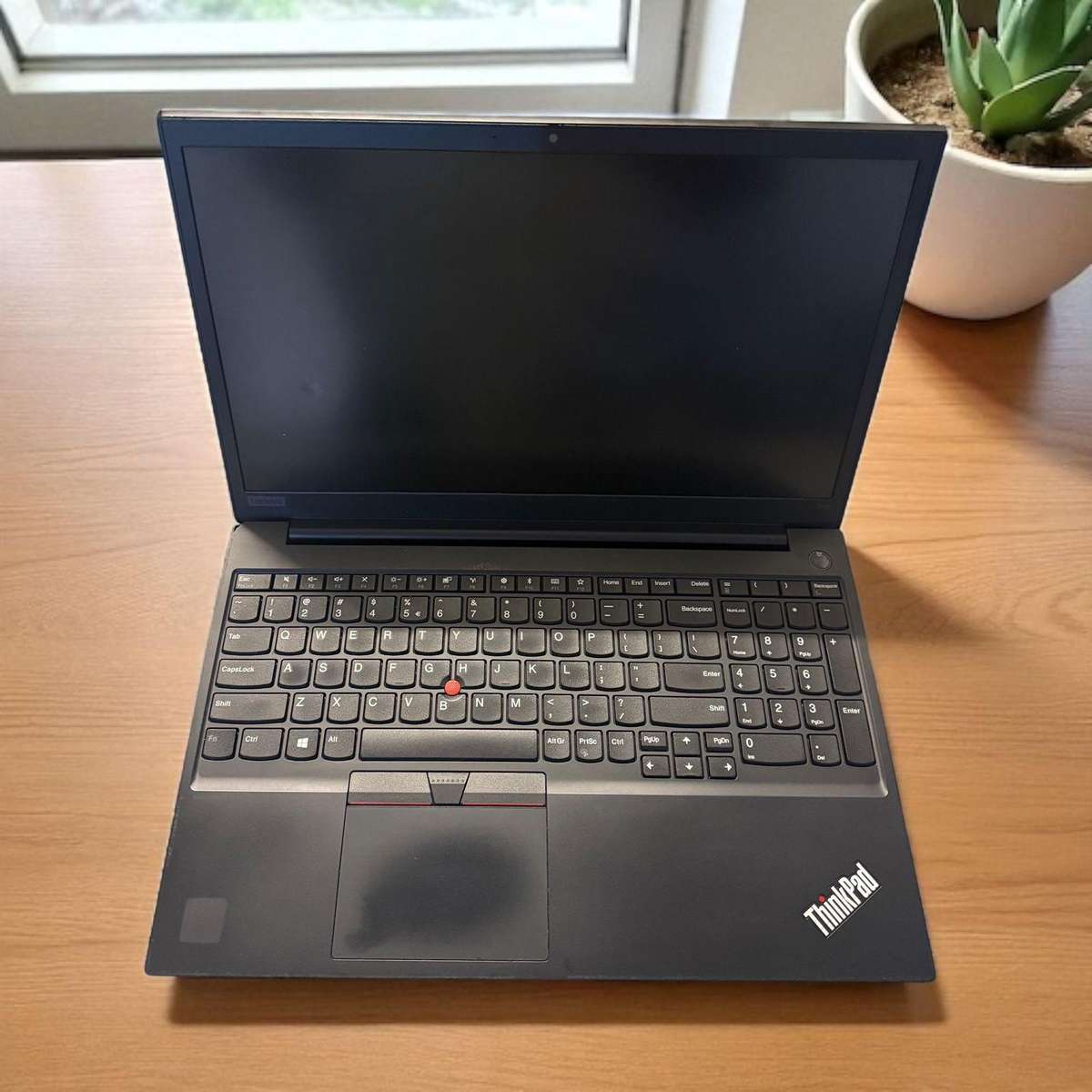 Lenovo E15 i5 10th gen 8gb ram 256gb ssd