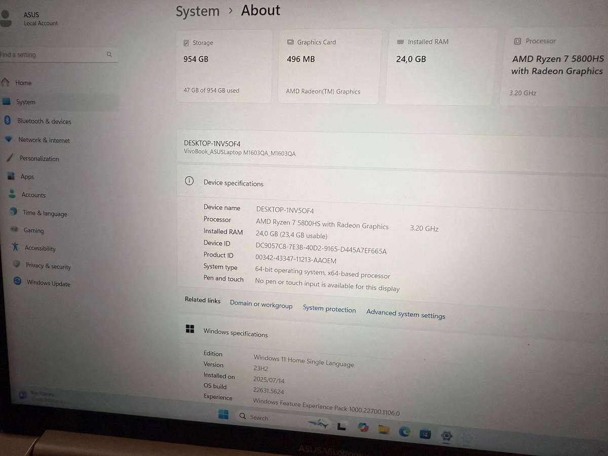 ASUS VivoBook  M1603Q AMD Ryzen 7 24gb ram 1tb ssd Amd Radeon Graphics