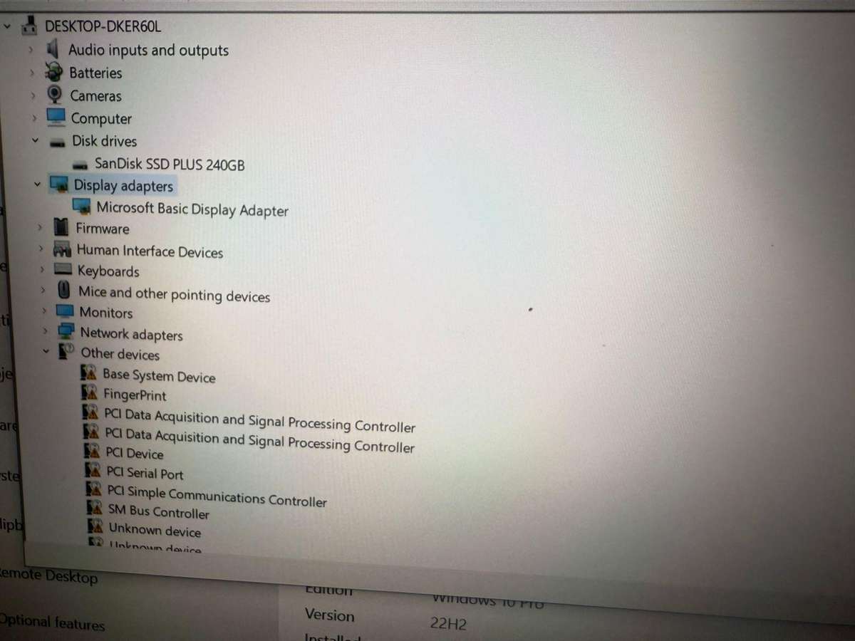 Dell Vostro 5581 8th Gen Intel Core i5-8265U 8gb ram 240gb ssd