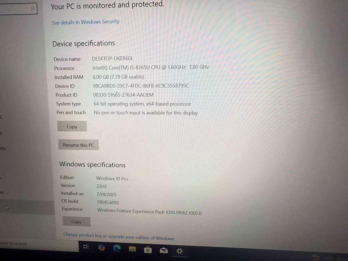 Dell Vostro 5581 8th Gen Intel Core i5-8265U 8gb ram 240gb ssd